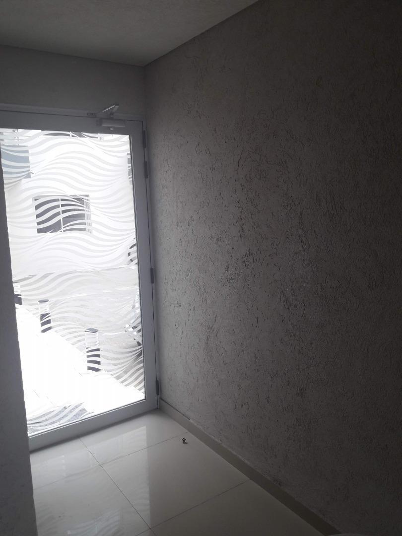 Av Rivadavia 15200 , Piso 4