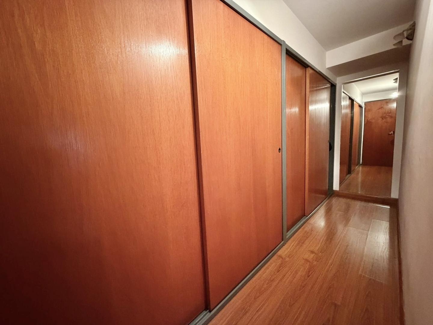 Almafuerte 2500, Piso 2