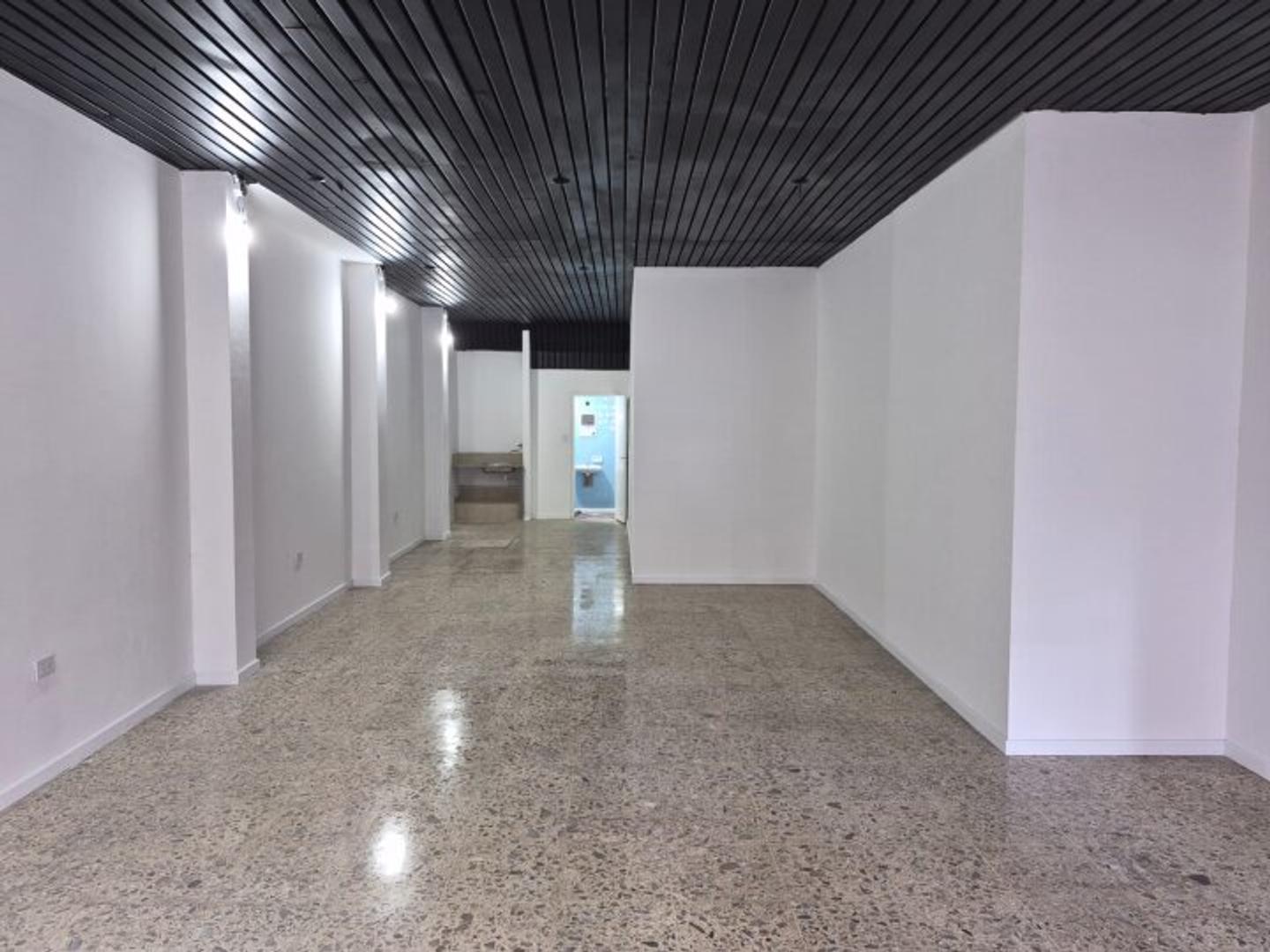 Local en Alquiler en Echesortu, $ 1.400.000