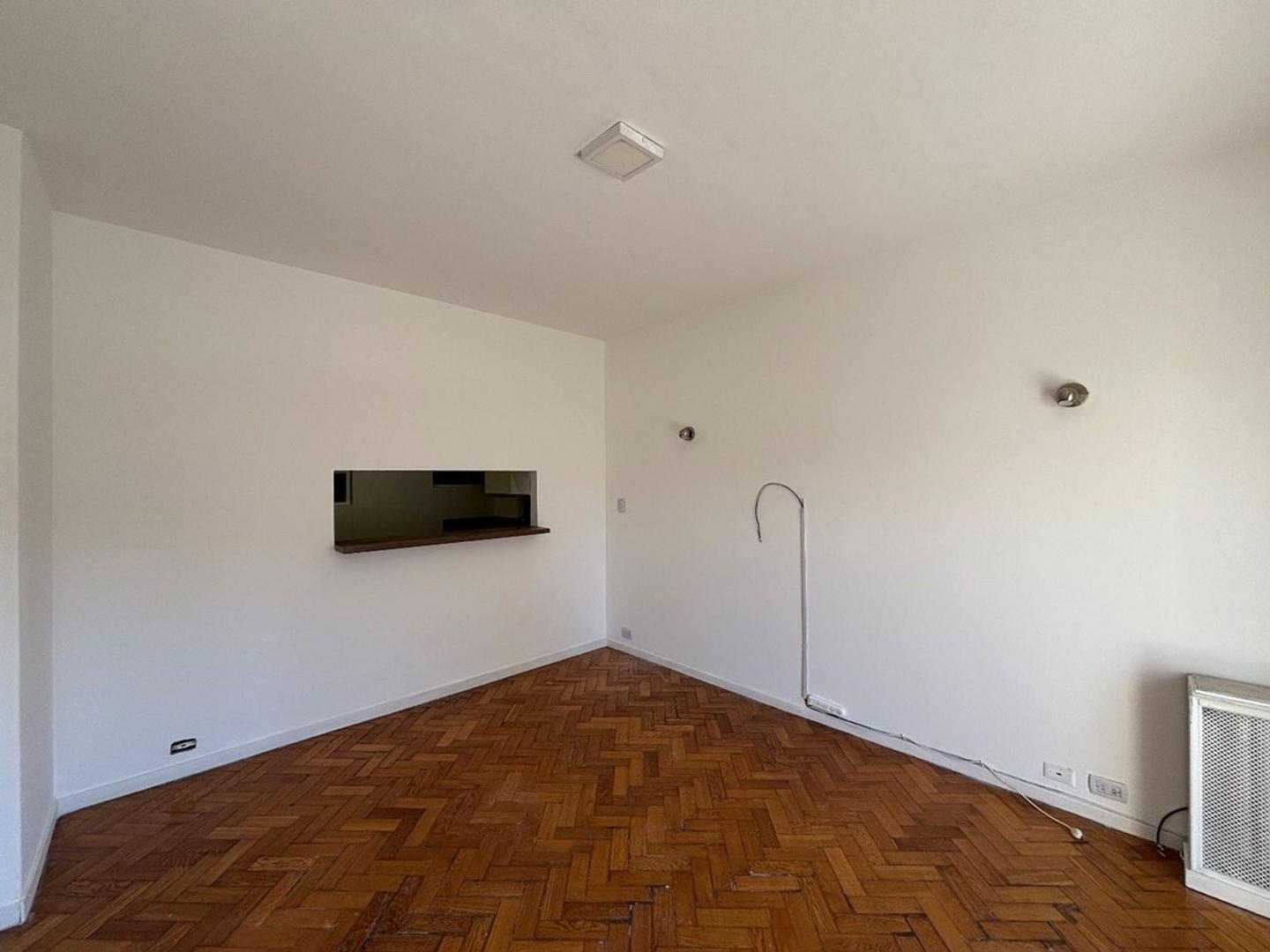 Rodríguez Peña 700