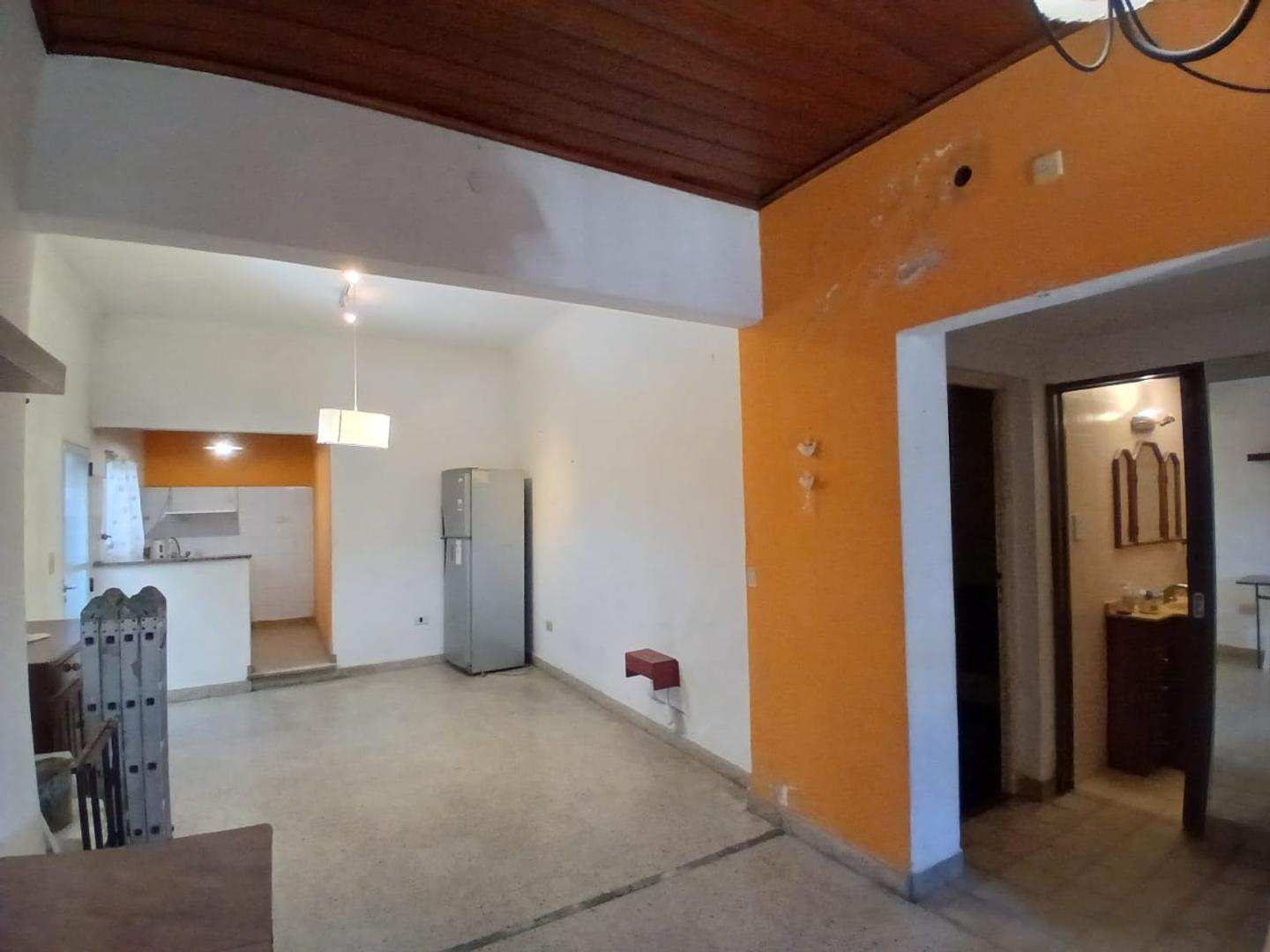 Depto Tipo Casa 3 ambientes con 1 baño