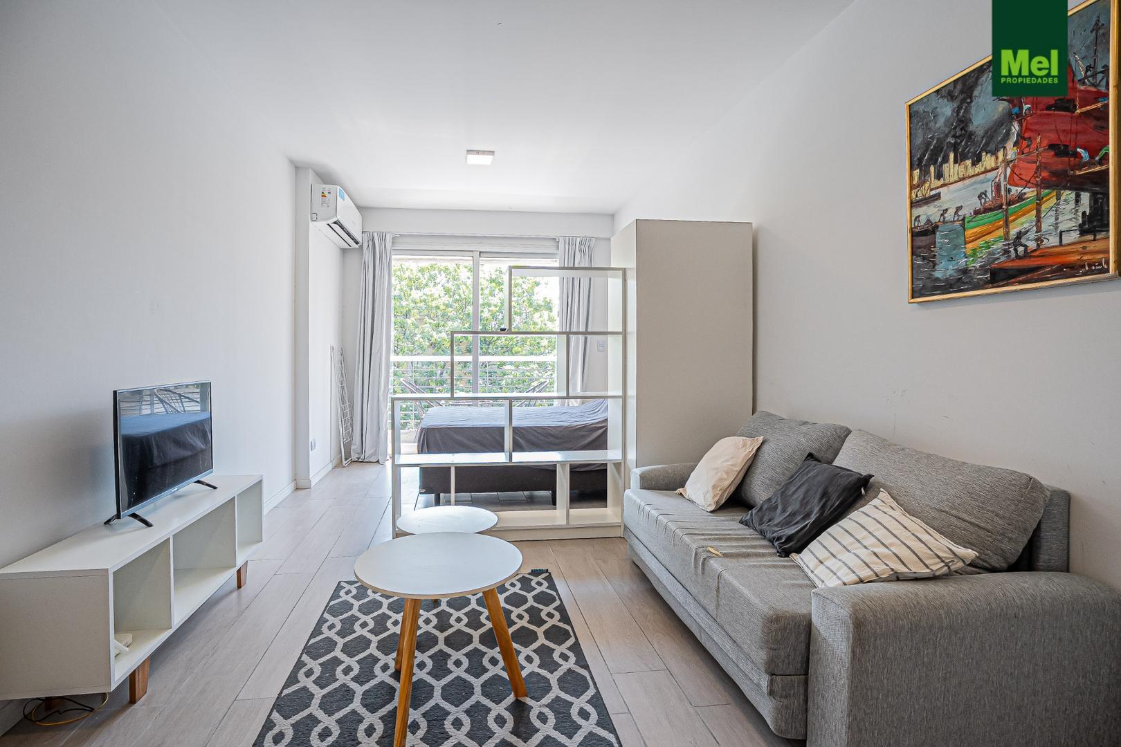 Excelente Monoambiente al frente con balcón