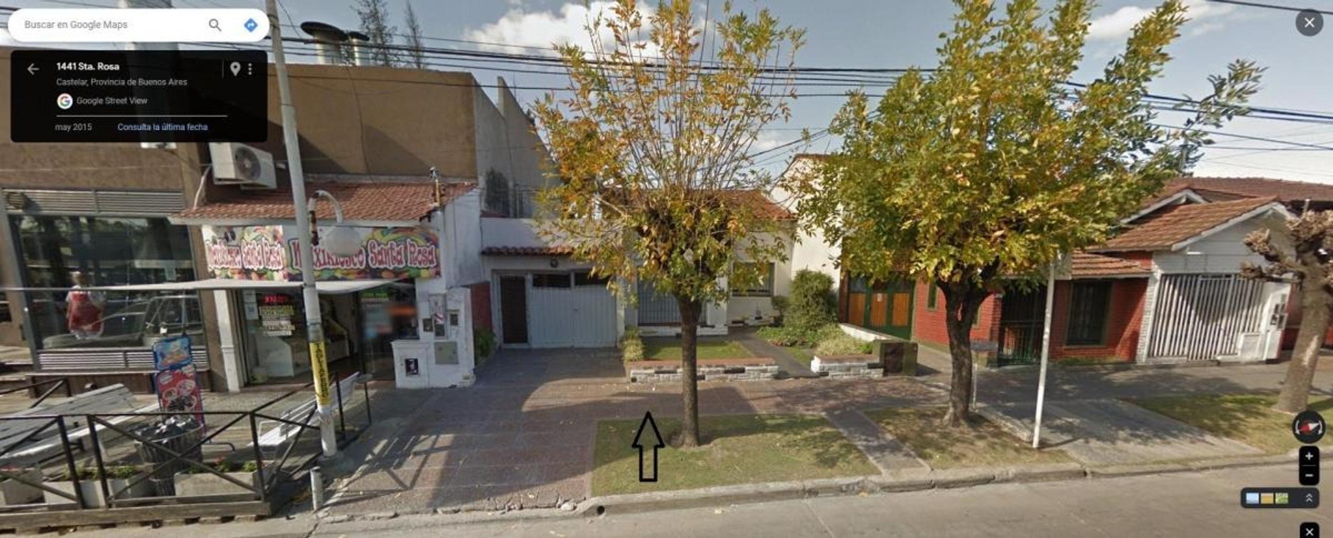 Casa en Venta con 1 cochera