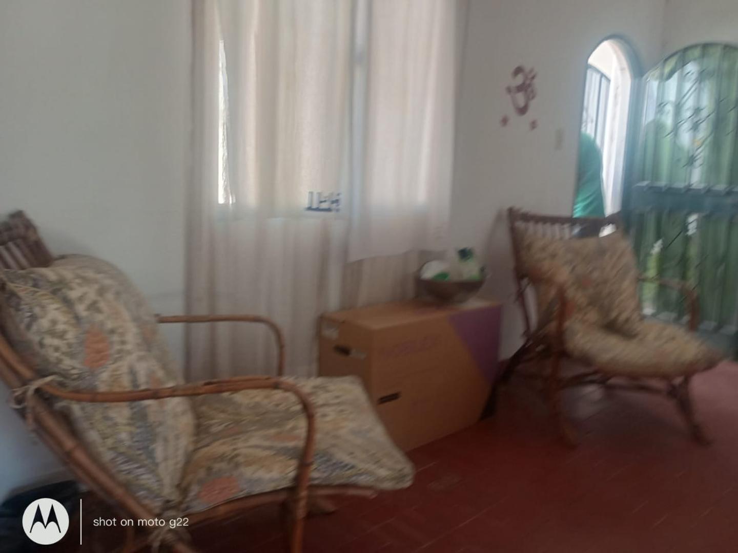 Casa 3 ambientes con 2 baños