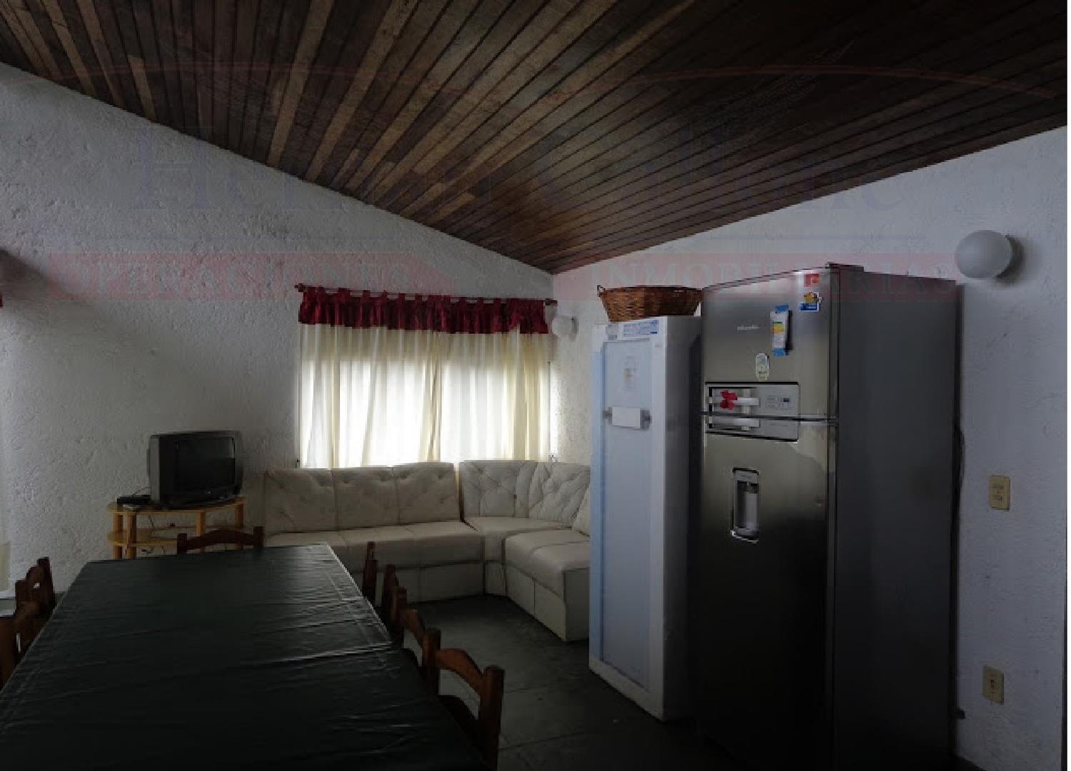 Departamento 5 ambientes con 4 baños