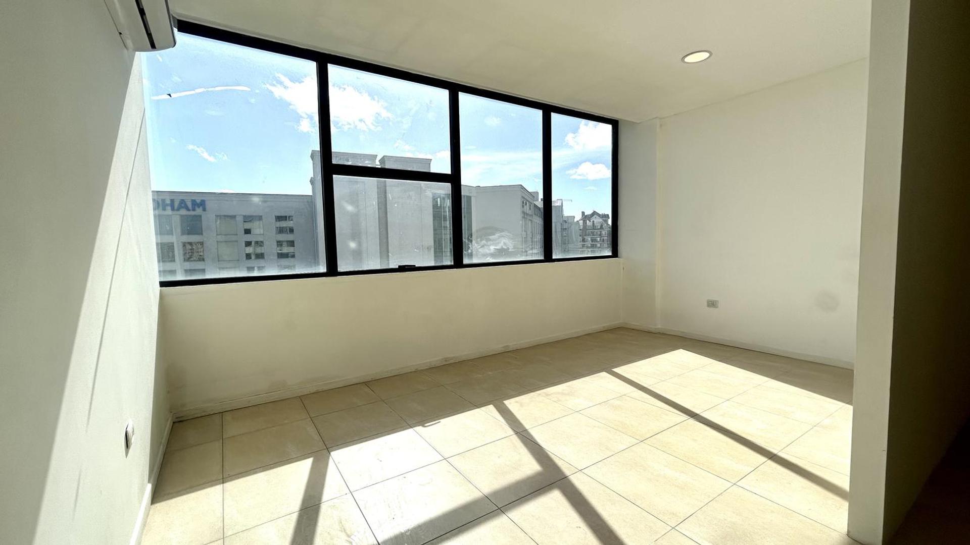 Studios de la Bahía - Nordelta oficina de 45 m2 con 2 cocheras cubiertas. Venta con renta.