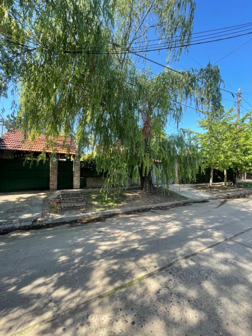 Única casa de estilo en ituzaingo sur