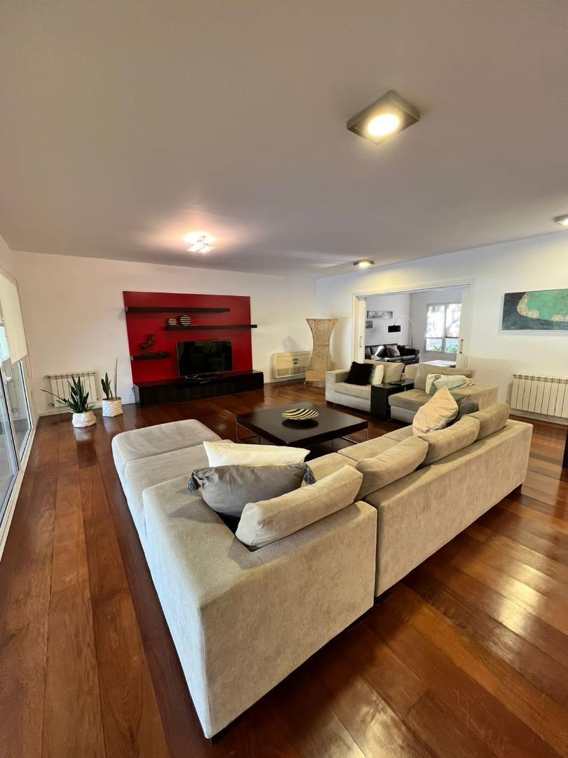 Casa en Venta en Villa Warcalde, USD 1.085.000