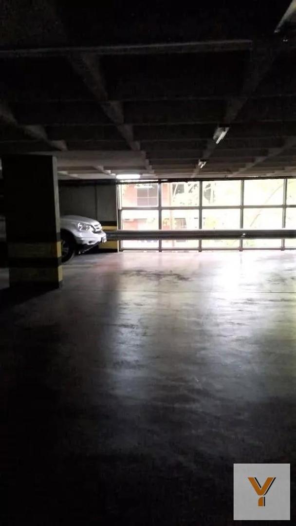 Cochera en Venta de 4  mts largo x 3  mts ancho
