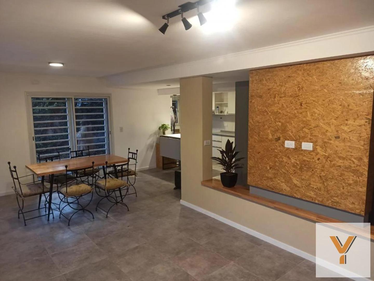 Depto Tipo Casa en Venta de 2 dormitorios