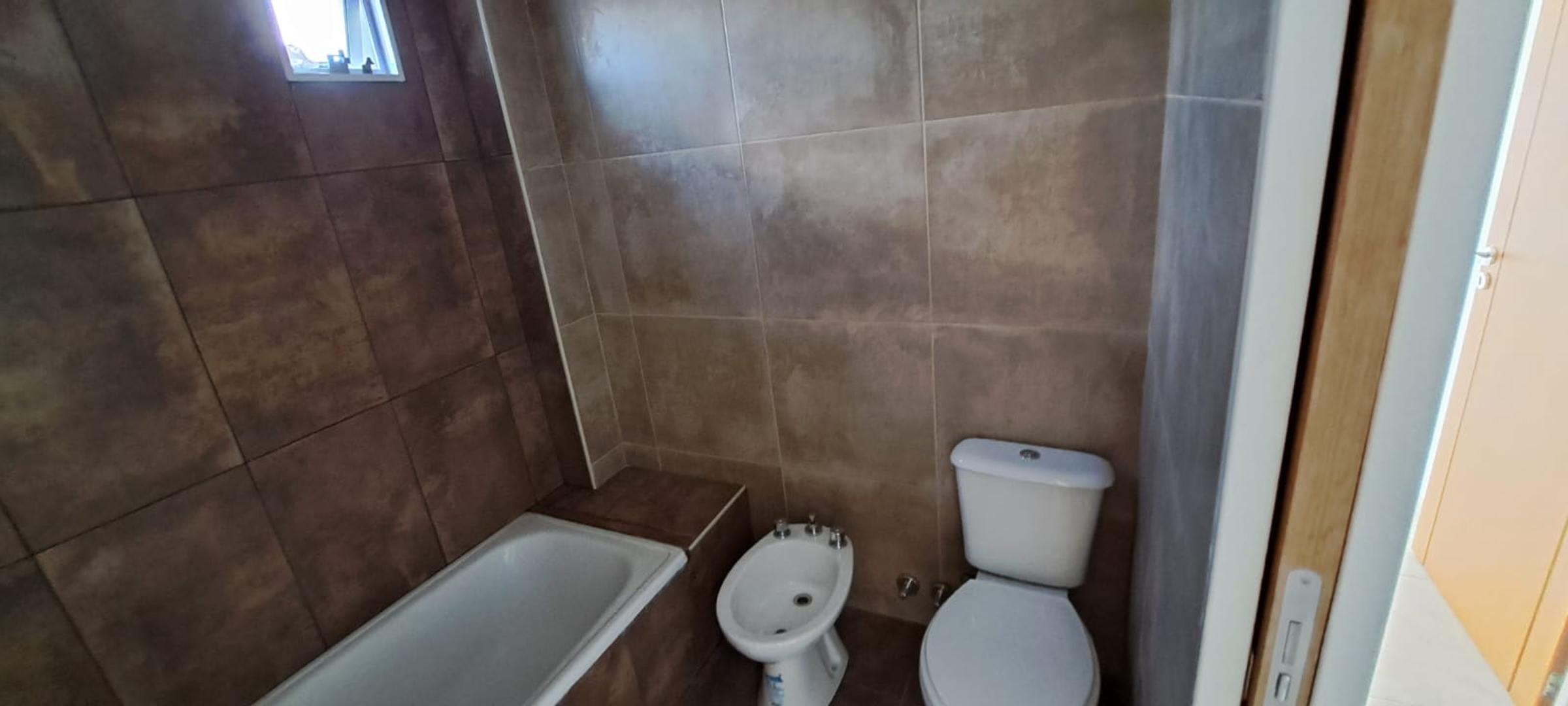 Departamento en Alquiler con 1 cocheras
