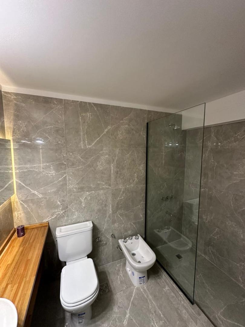 San Luis 1800 , Piso 7