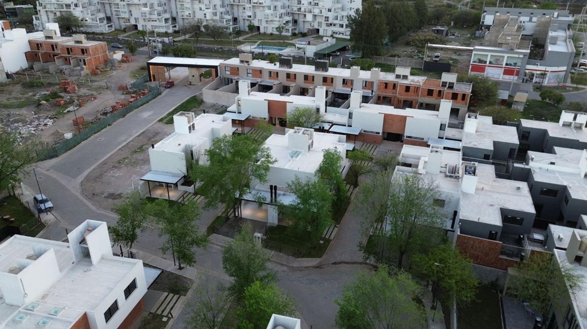 Casa en Venta 1 año