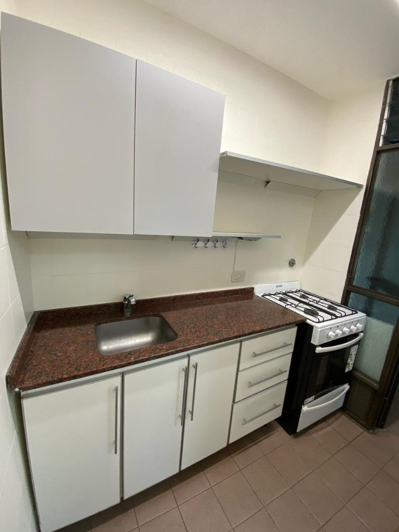 Cerviño 3900, Piso 1