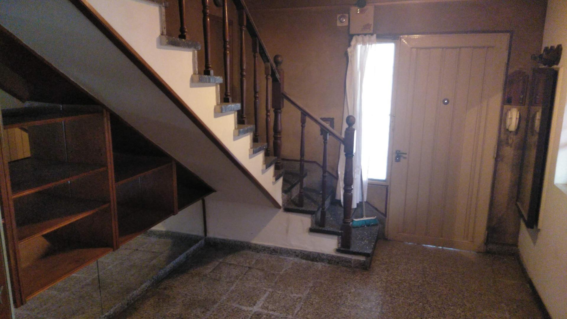 Depto Tipo Casa en Venta con 1 cocheras