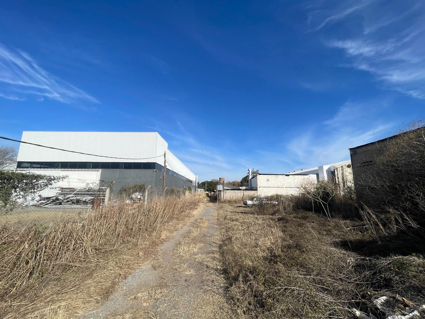 GALPON EN VENTA AVENIDA JAPON - OPORTUNIDAD