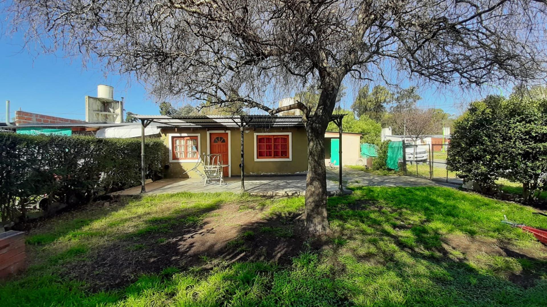 Casa 4 ambientes con 1 baño