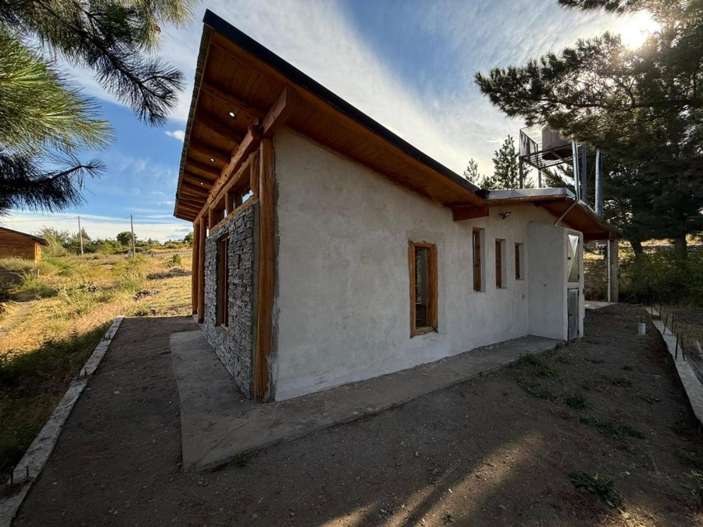 Casa 3 ambientes con 1 baño