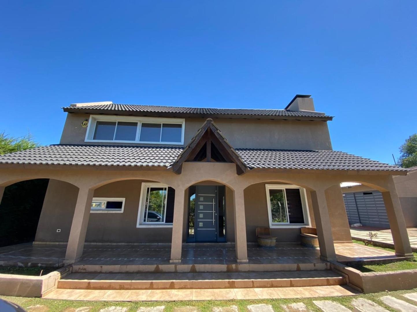 Casa en VENTA! en Juana Koslay, Las Chacras