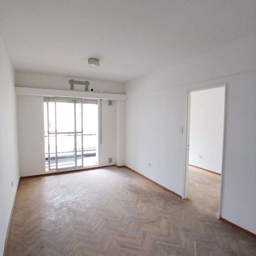 C.Ricardone 1290 6ª A Tres dormitorios al frente