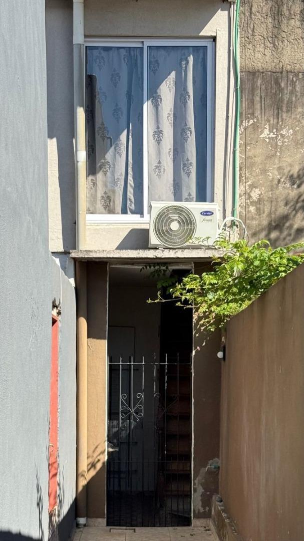 Depto Tipo Casa 3 ambientes con 2 baños