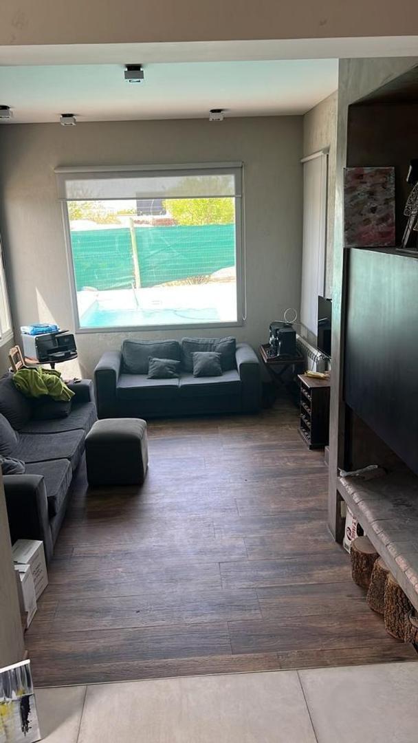 Casa 4 ambientes con 4 baños