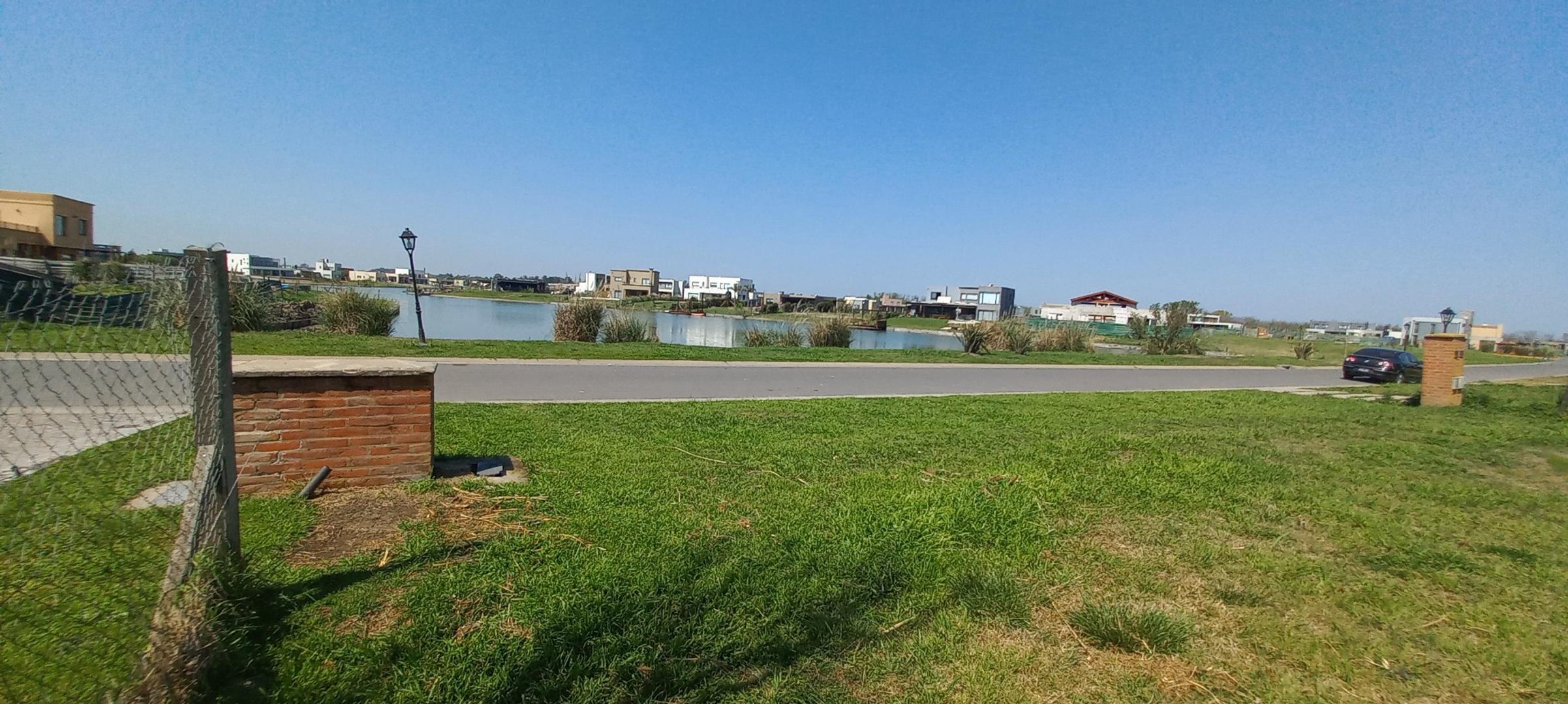 Venta Lote con vista a la Laguna B ° San Sebastian Area 11