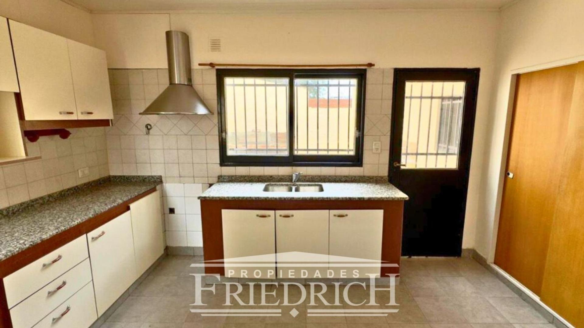 Casa en Venta al Noroeste