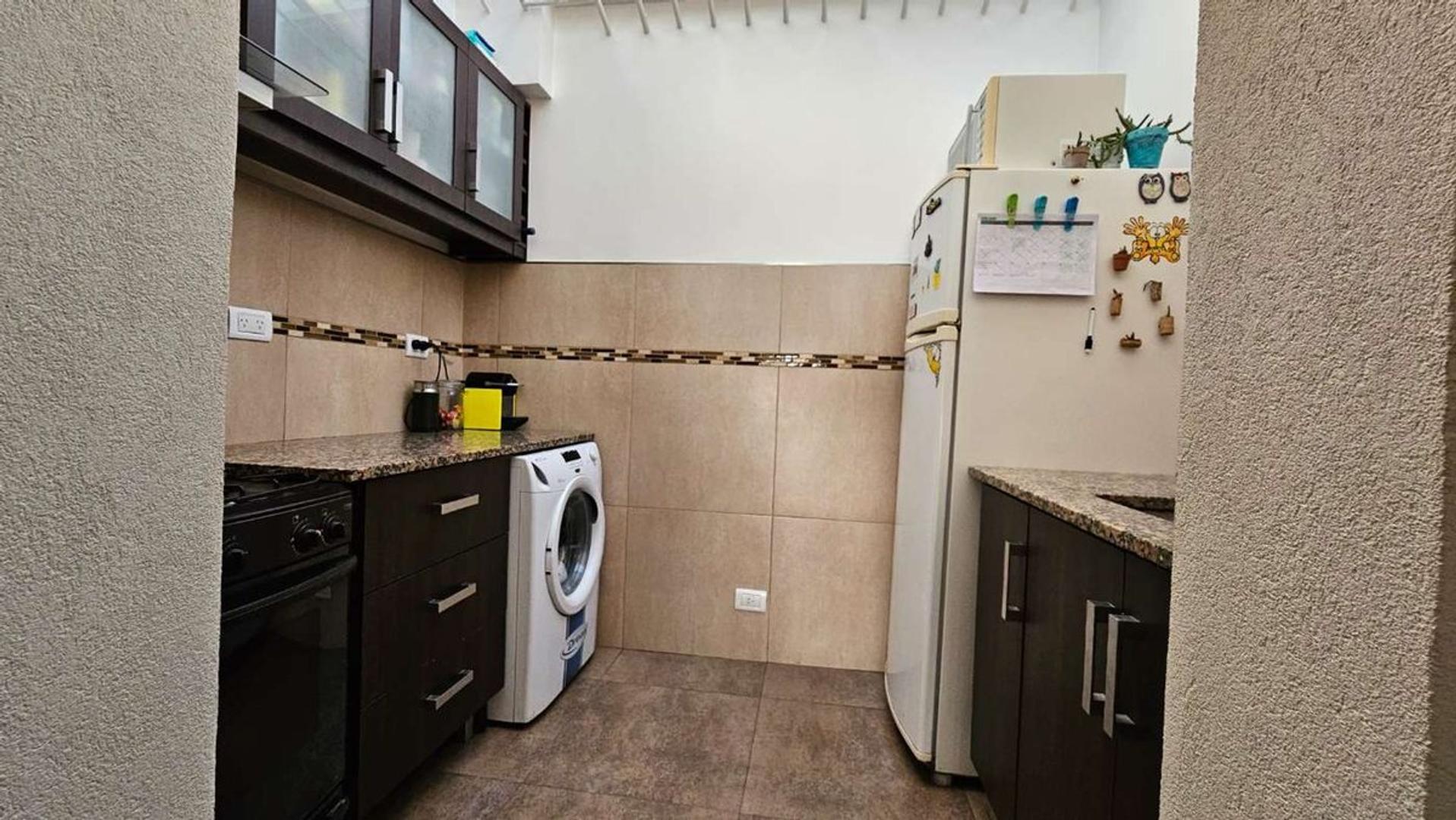 Depto Tipo Casa 4 ambientes con 1 baño
