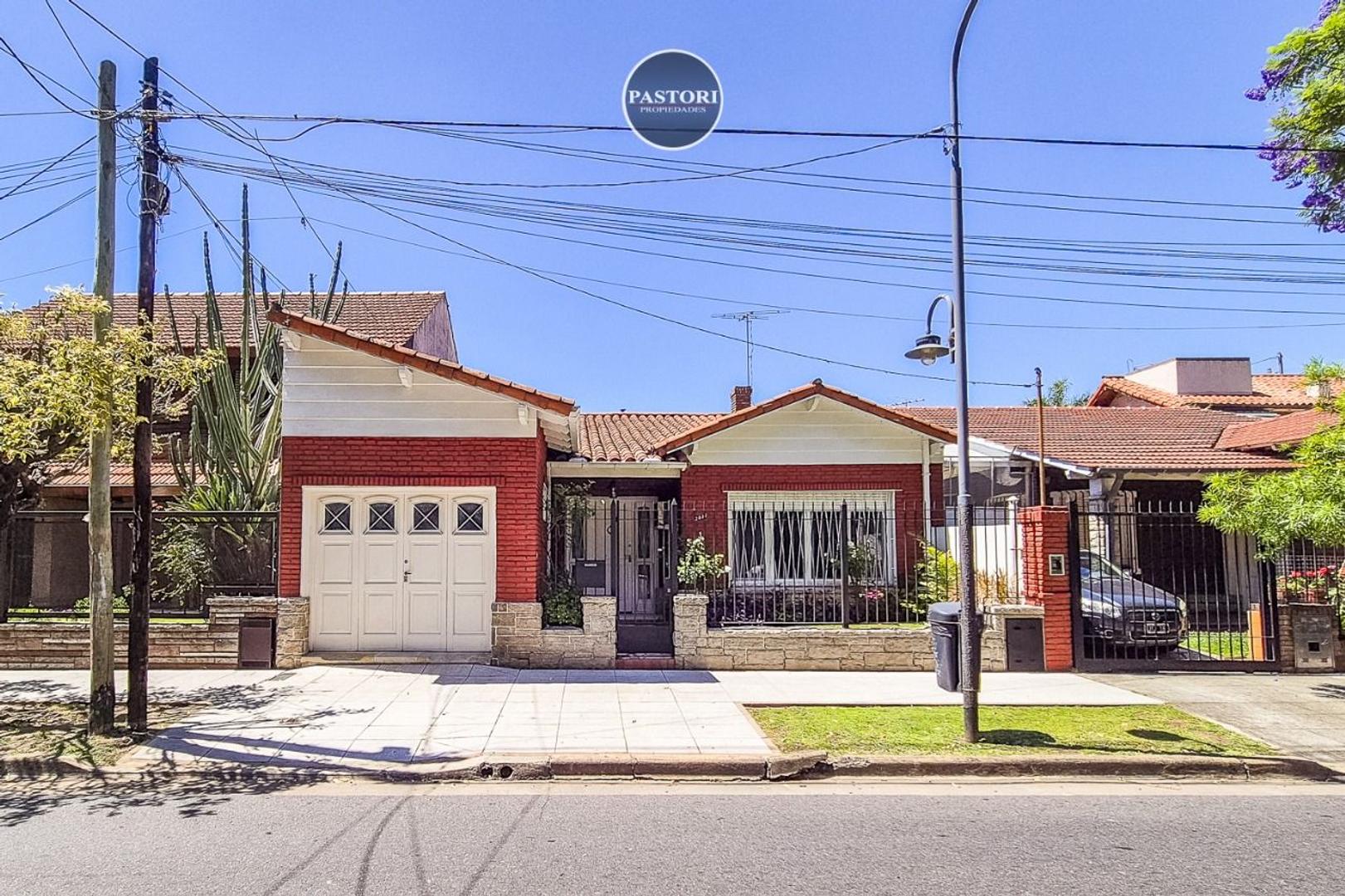 VENTA DE CASA 3 AMB OLIVOS