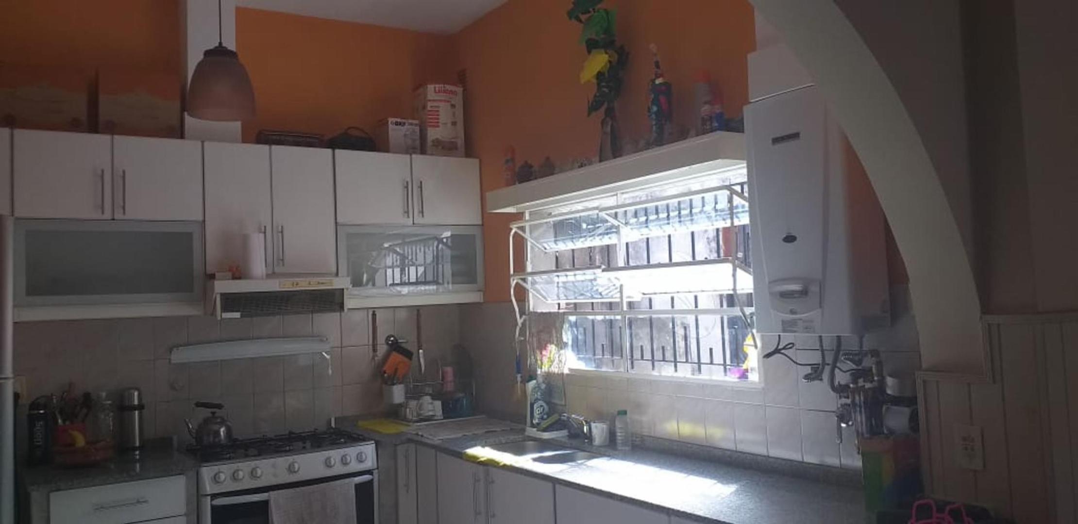 Gabriela Mistral 7807