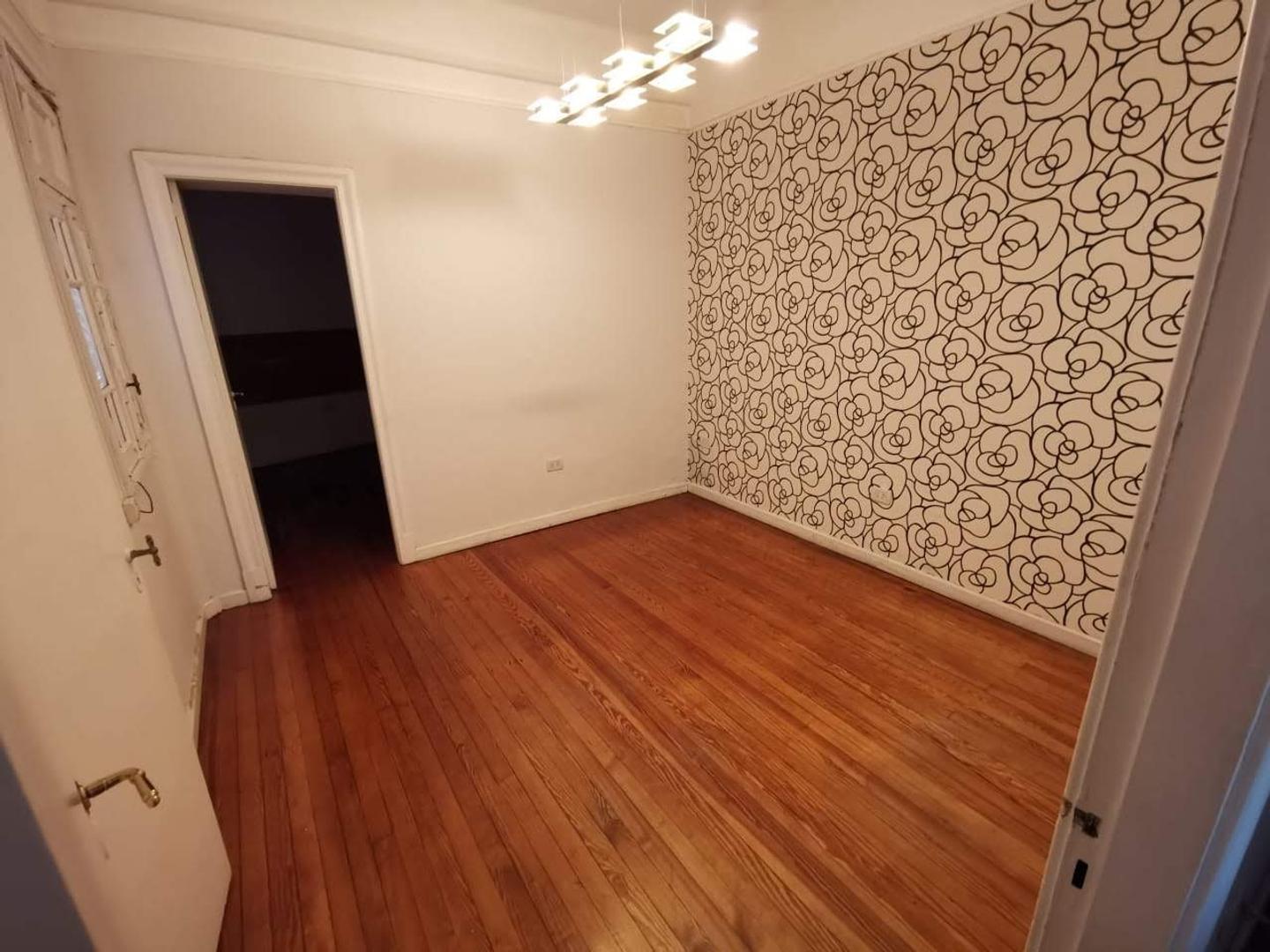 Casa en Venta en Villa del Parque, USD 180.000