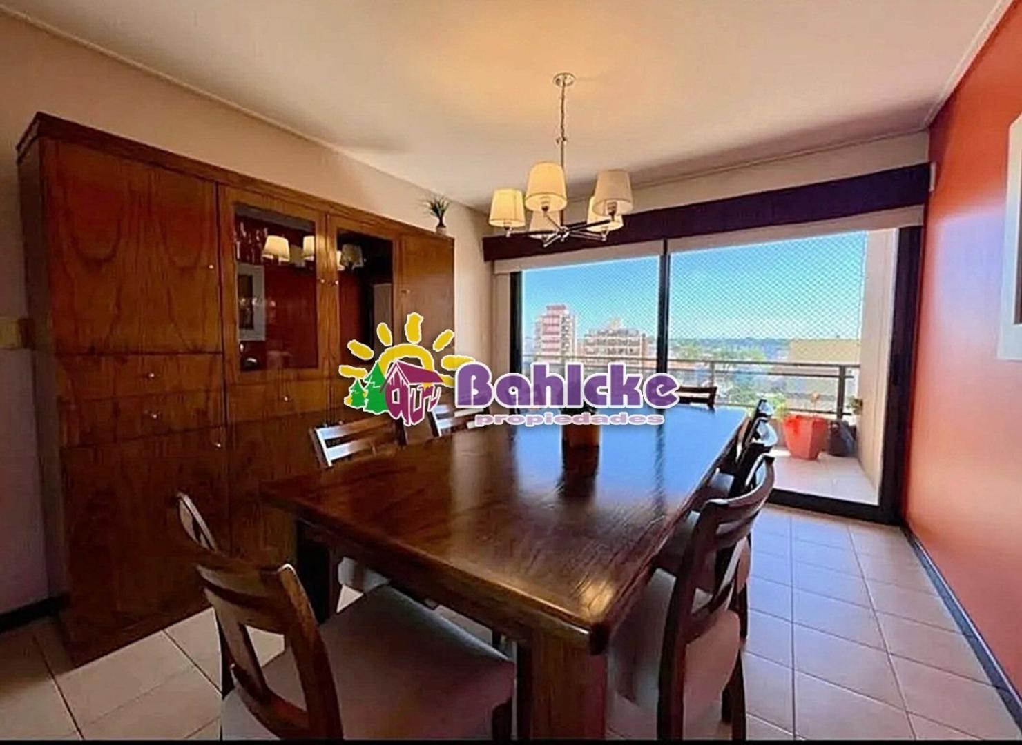 Departamento 4 ambientes con 3 baños