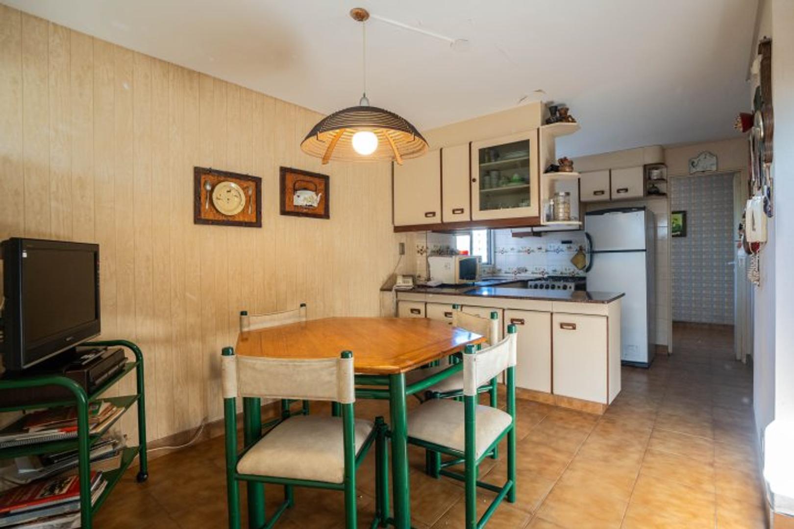 Departamento 4 ambientes con 4 baños