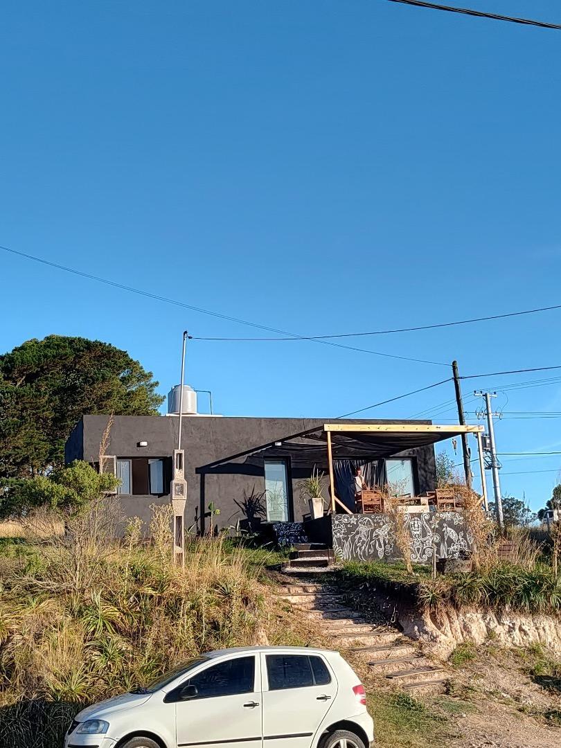 Casa 2 ambientes a 7 cuadras del mar