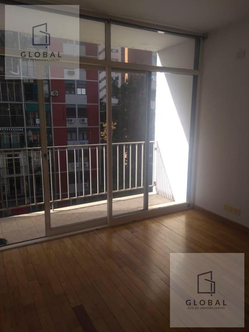 Departamento en Venta en Acassuso Vias  /  Santa Fe, USD 108.000