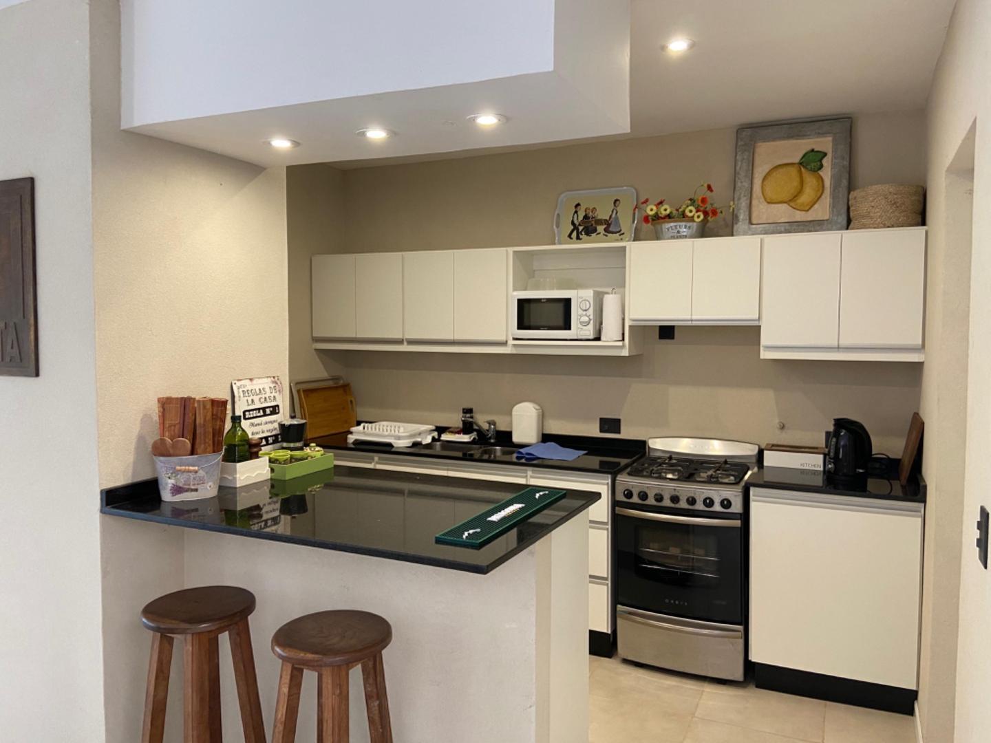 Casa 4 ambientes con 3 baños