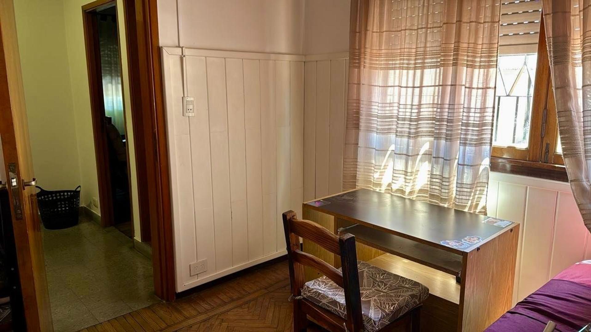 Depto Tipo Casa en Alquiler en San Isidro Vias / Rolon, $ 1.200.000