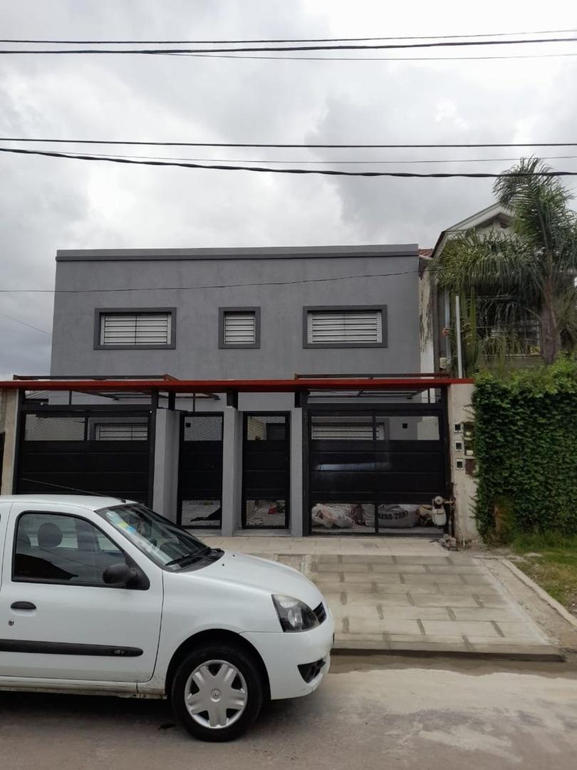 VENTA DÚPLEX 3AMB.C/COCHERA A ESTRENAR QUILMES O.