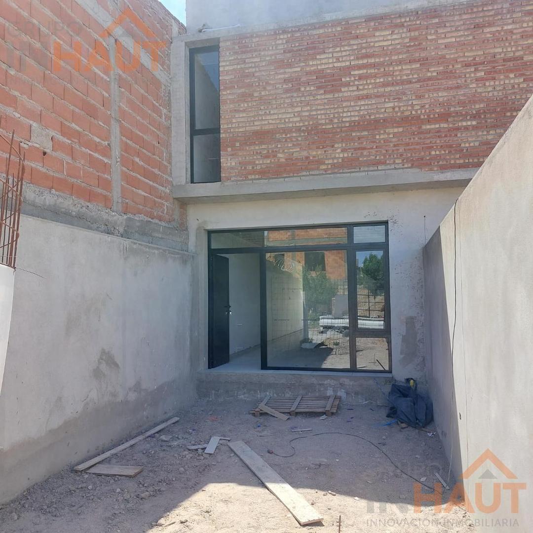 Depto Tipo Casa en Venta en General Fernandez Oro, USD 95.000