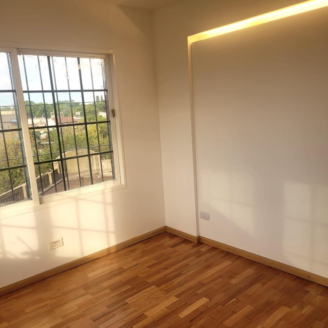 Departamento 3 Ambientes - Moron centro