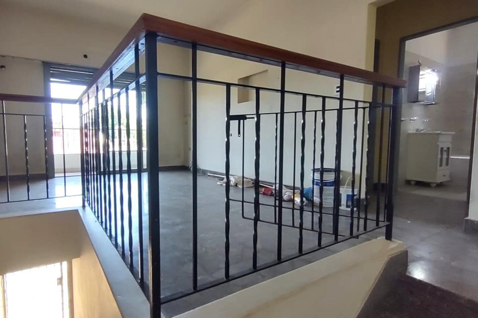 Depto Tipo Casa en Alquiler de 3 ambientes