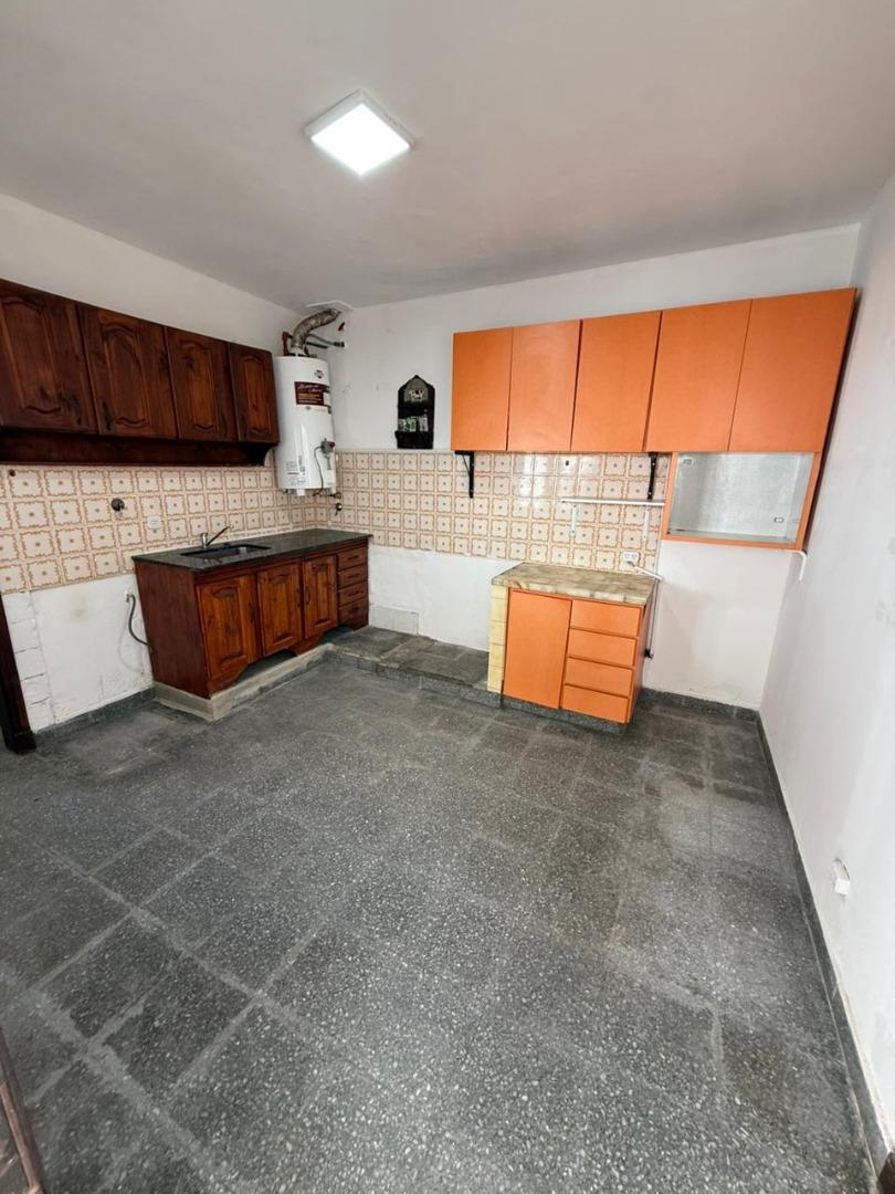 Depto Tipo Casa 2 ambientes con 1 baño