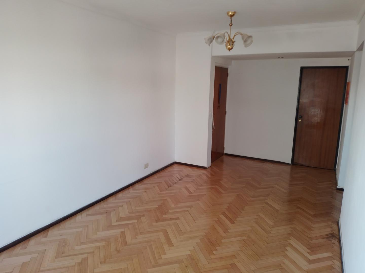 Cavassa 2611 , Piso 7