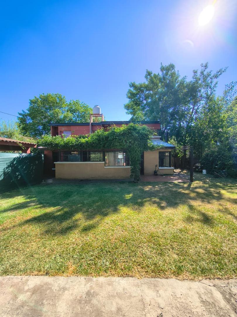 Casa en alquiler -Villa Udaondo (El Jaguel)- F.Boero al 3800