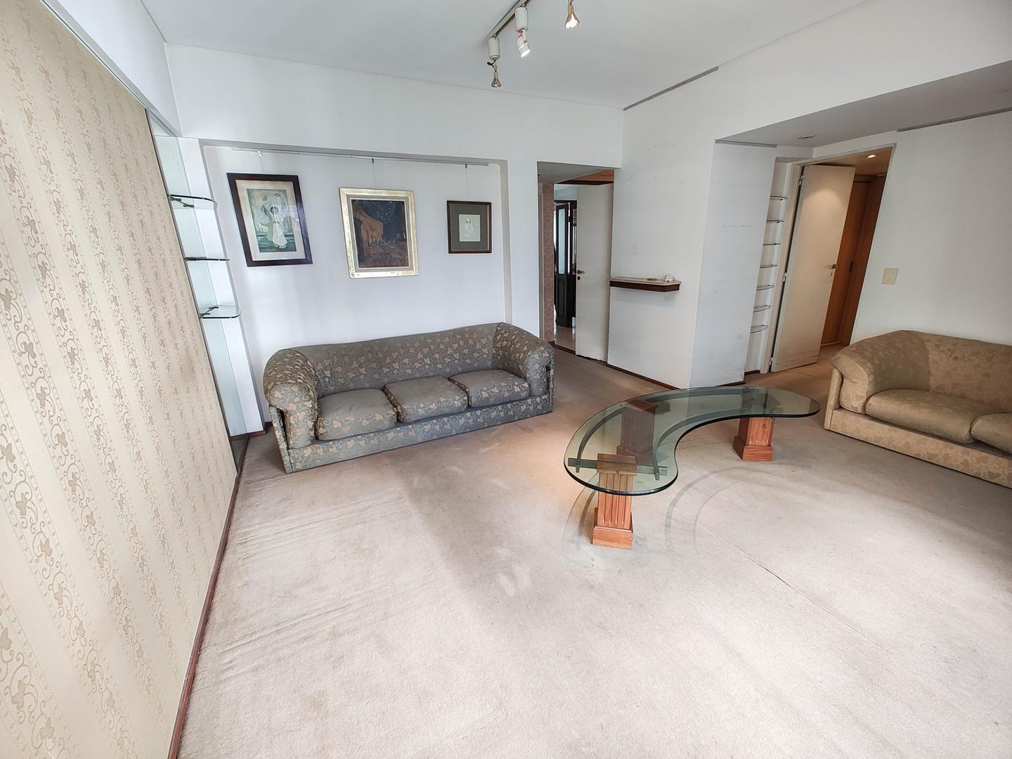 Venta 3 ambientes más dependencia, luminoso!