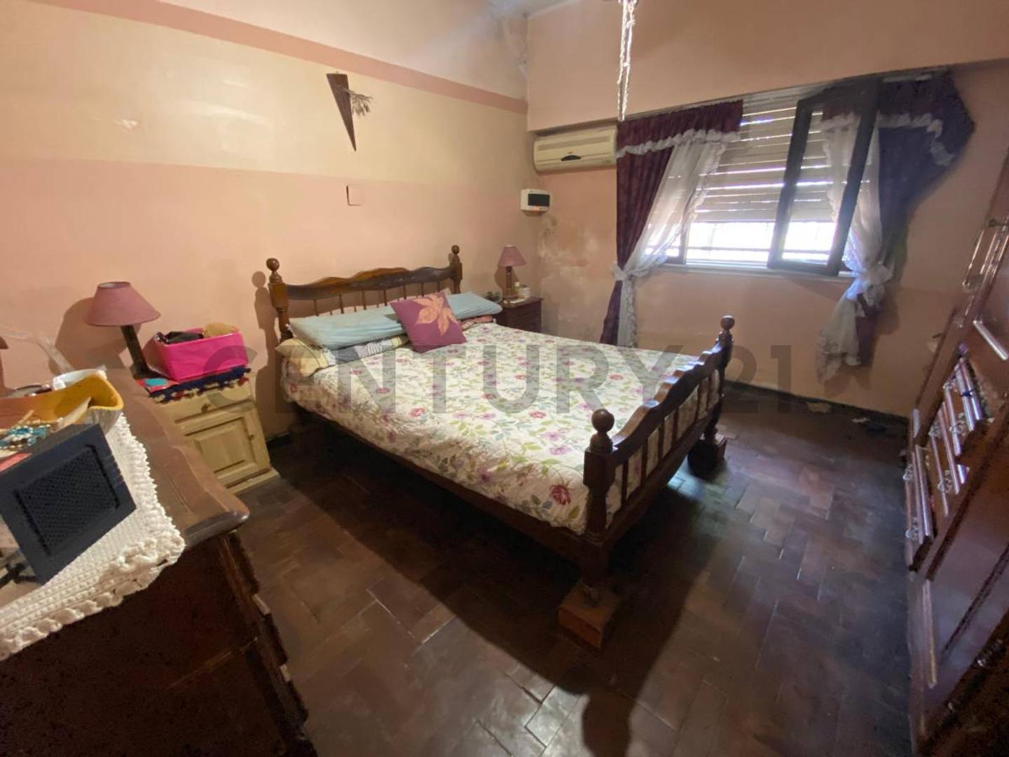 Casa en venta en San Carlos – 2 dormitorios y quincho