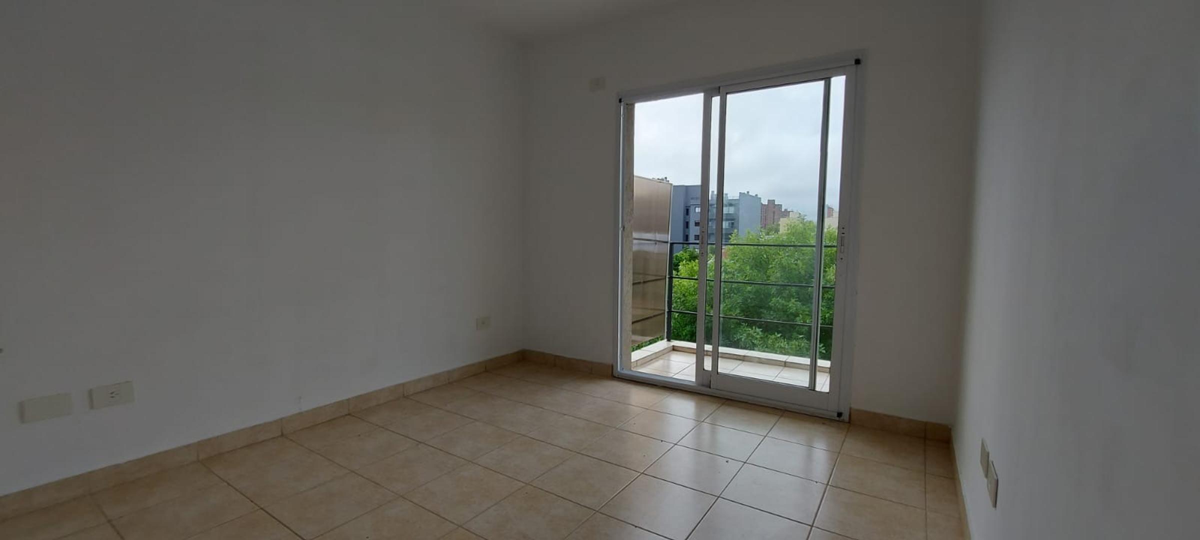 Semipiso en alquiler de 2 amb c/balcón, San Fernando