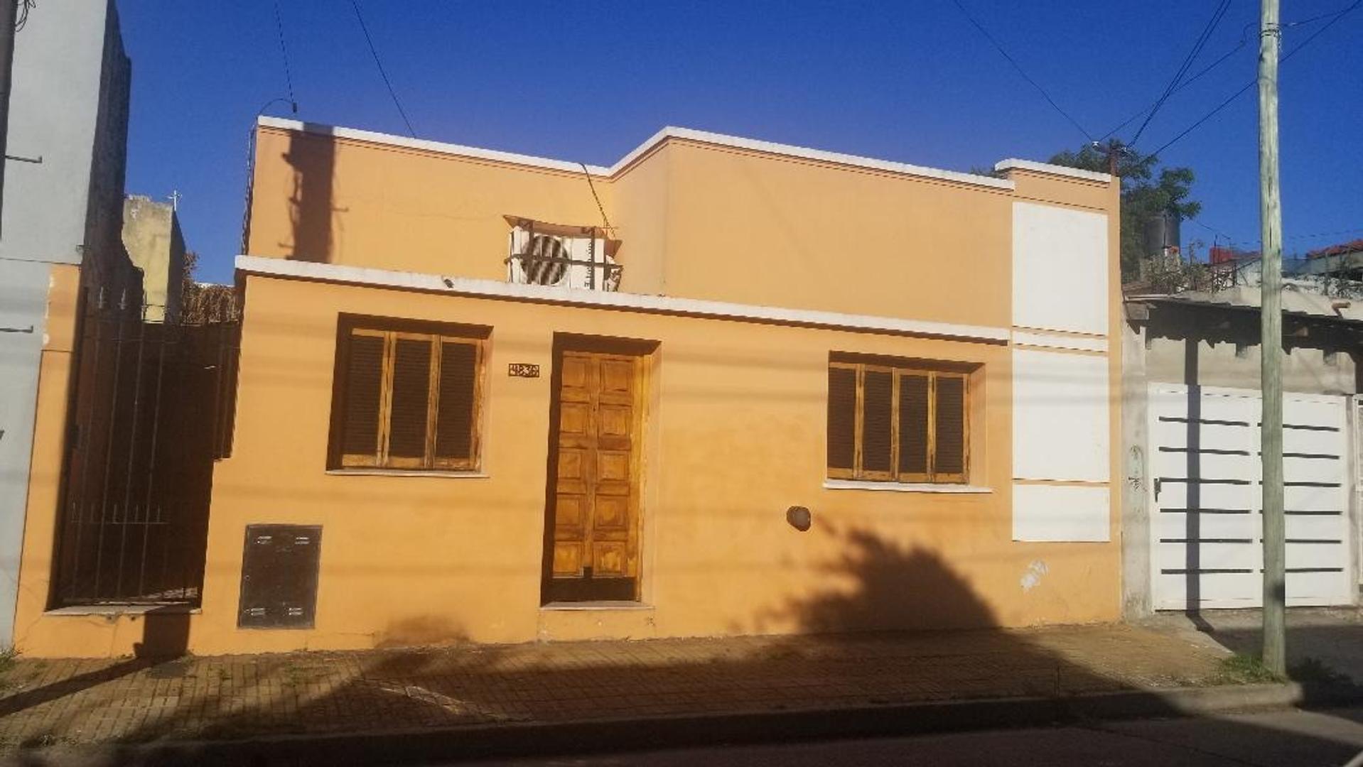 CASA EN VENTA TERRADA 4836 VILLA DOMINICO