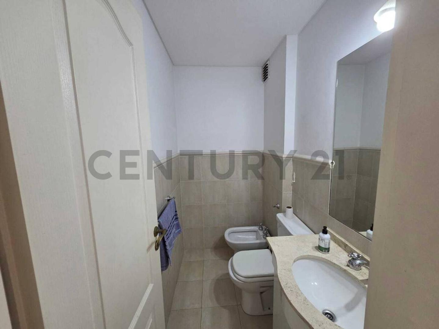 Departamento en Alquiler con 1 cocheras